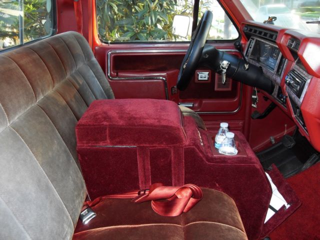 1985 Ford F-150 Standard Cab Pickup