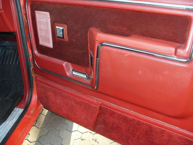 1985 Ford F-150 Standard Cab Pickup