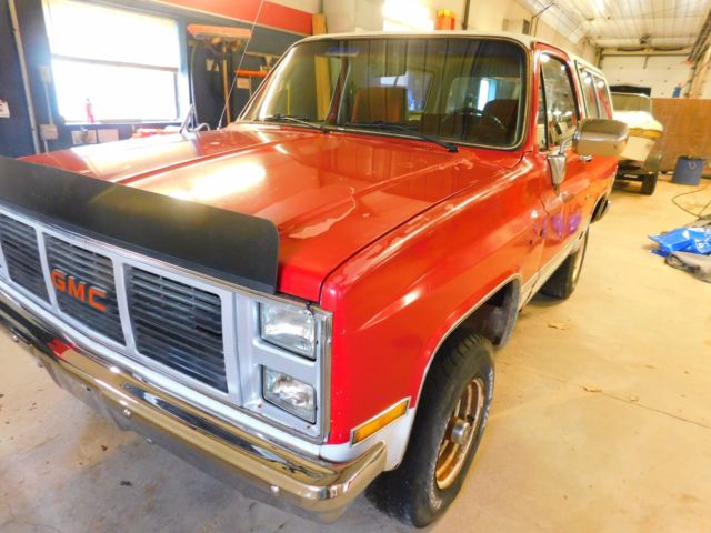 1985 Red GMC Jimmy