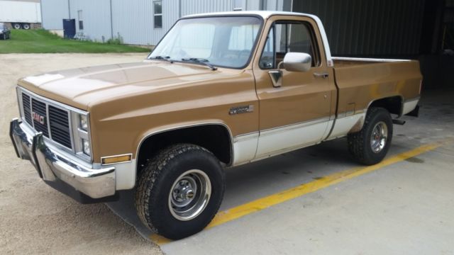 1985 Gold / white Chevrolet C-10 Regular cab pickup