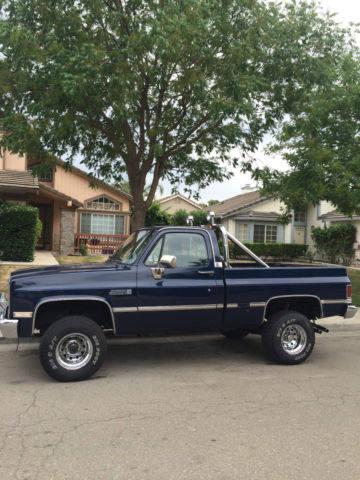 1985 Blue GMC Sierra 1500 Cab & Chassis