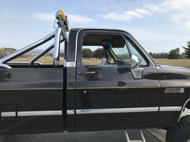 1985 Indian Bronze GMC Sierra 2500 Standard Cab Pickup