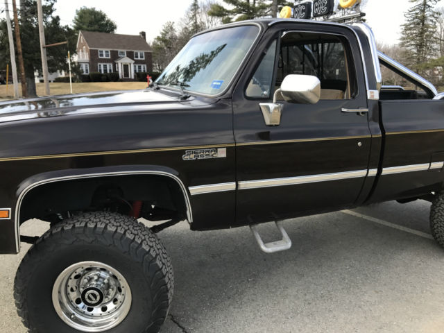 1985 Indian Bronze GMC Sierra 2500 Standard Cab Pickup