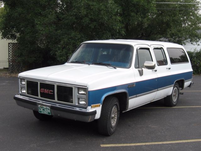 1985 White/Blue GMC Suburban SUV