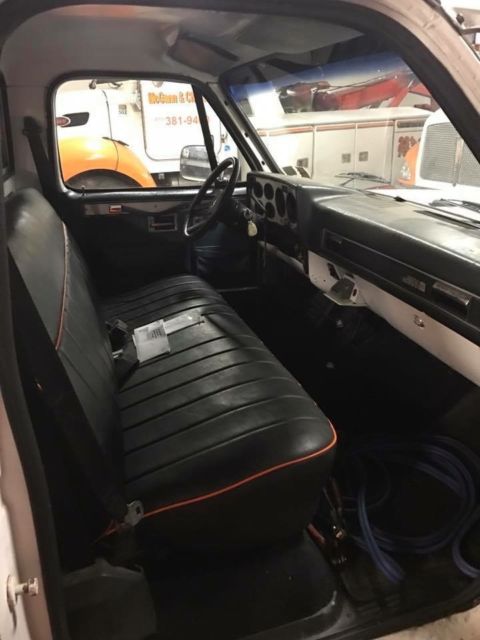 1985 White GMC Sierra 1500