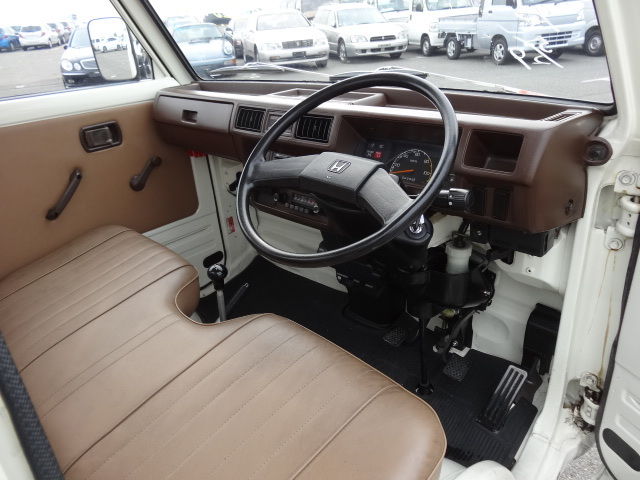 1985 White Honda ACTY TRUCK