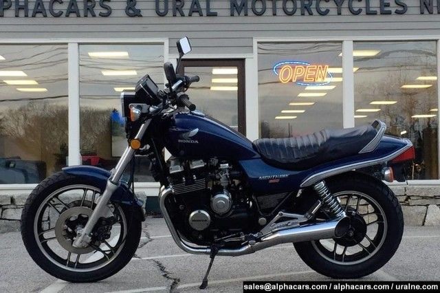 1985 Blue Honda Nighthawk 650 --