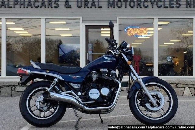 1985 Blue Honda Nighthawk 650 --