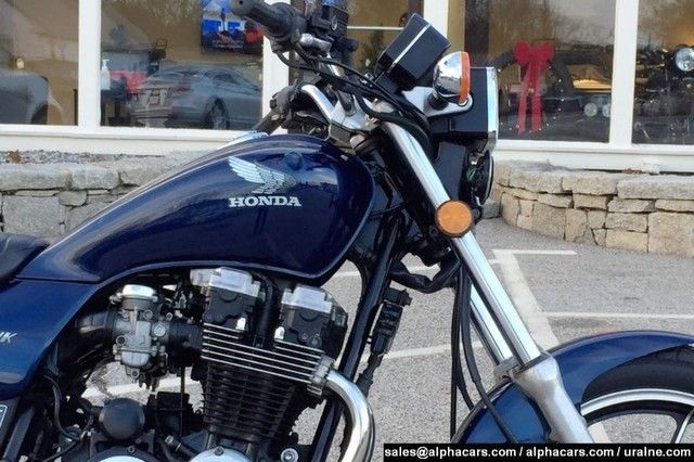 1985 Blue Honda Nighthawk 650 --