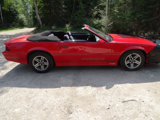 1985 Blood Red/Gold decals Chevrolet Camaro