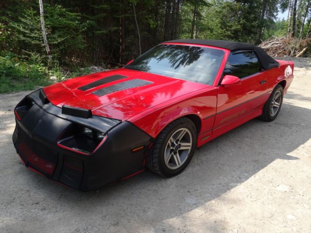1985 Blood Red/Gold decals Chevrolet Camaro