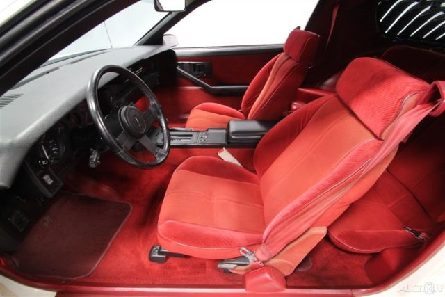 1985 White Chevrolet Camaro