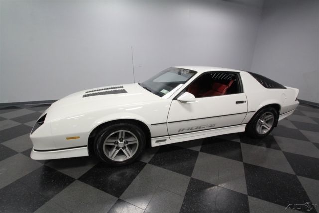 1985 White Chevrolet Camaro
