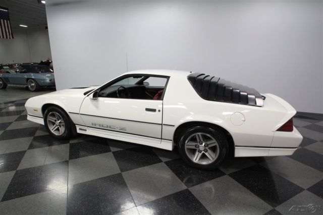 1985 White Chevrolet Camaro