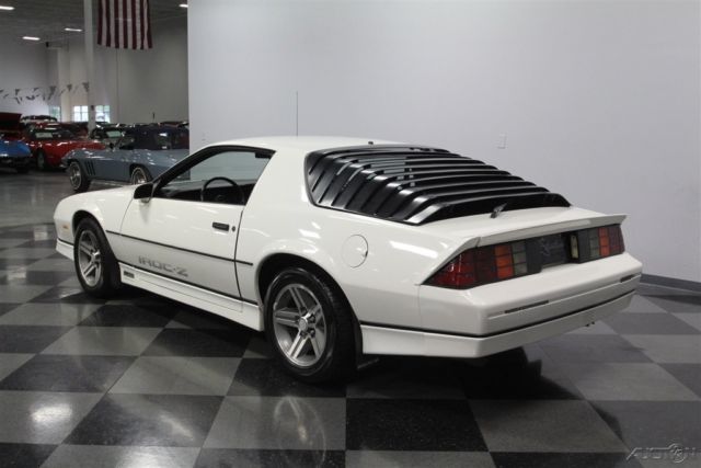 1985 White Chevrolet Camaro