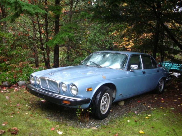 1985 Blue Jaguar XJ6 4 door Saloon