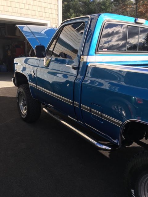 1985 Blue Chevrolet C/K Pickup 1500 Standard Cab Pickup