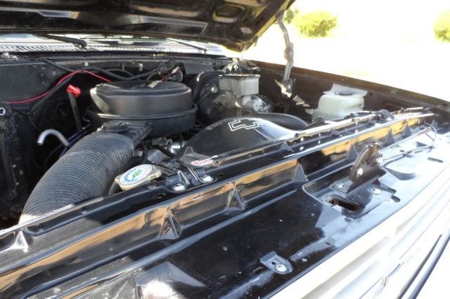 1985 Black Chevrolet C/K Pickup 1500 Standard Cab Pickup