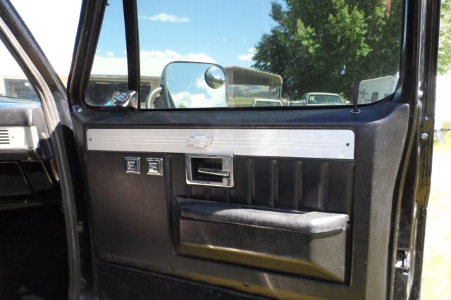 1985 Black Chevrolet C/K Pickup 1500 Standard Cab Pickup