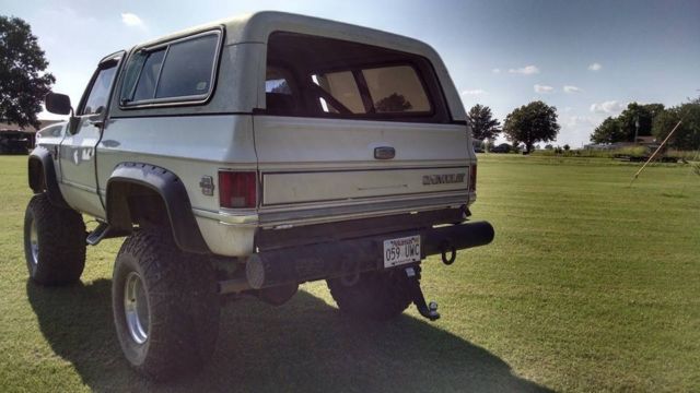 1985 White Chevrolet Blazer
