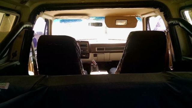 1985 White Chevrolet Blazer