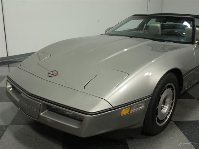 1985 Blue Chevrolet Corvette