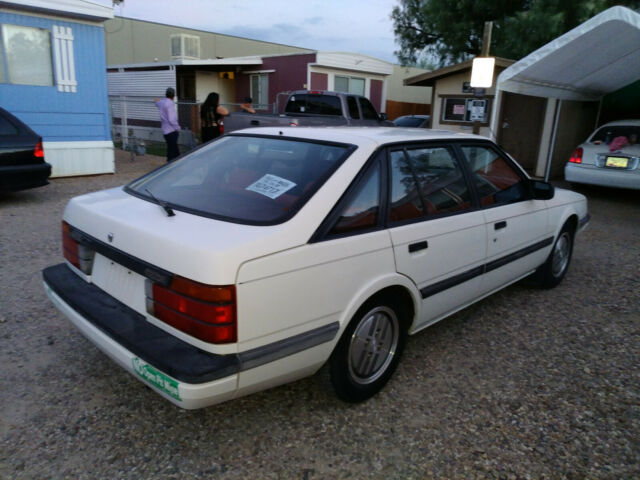 1985 White Mazda 626 Hatchback