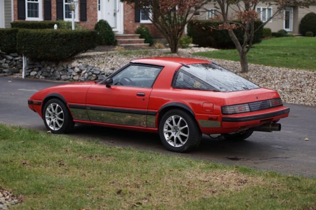 1985 Red Mazda RX-7 Coupe