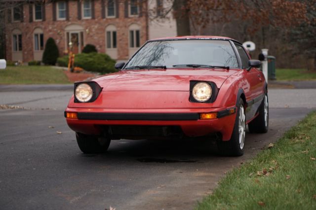 1985 Red Mazda RX-7 Coupe