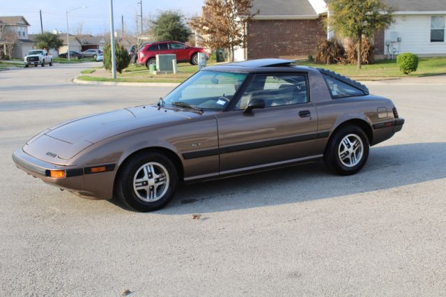 1985 Brown Mazda RX-7 Coupe