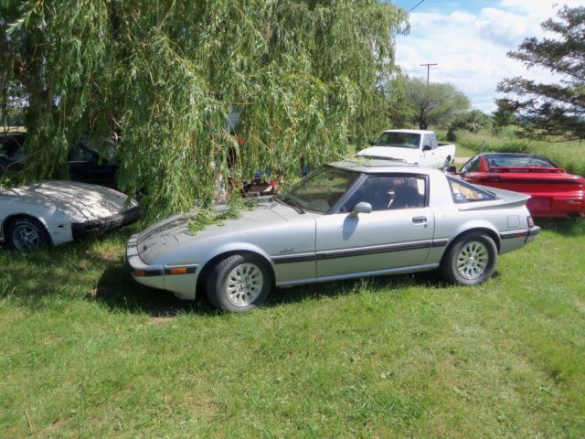 1985 Silver Mazda RX-7 Coupe