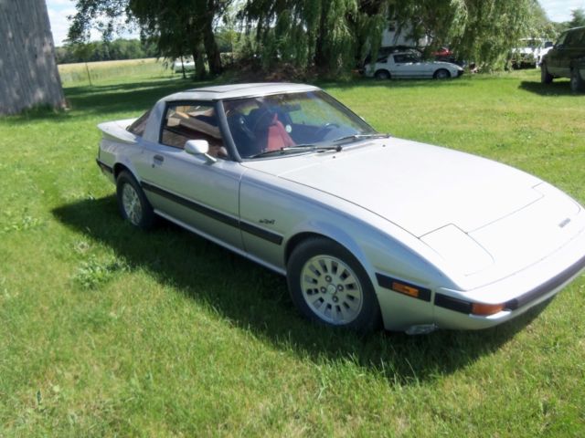 1985 Silver Mazda RX-7 Coupe