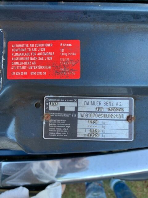 1985 Blue Mercedes-Benz SL-Class Convertible