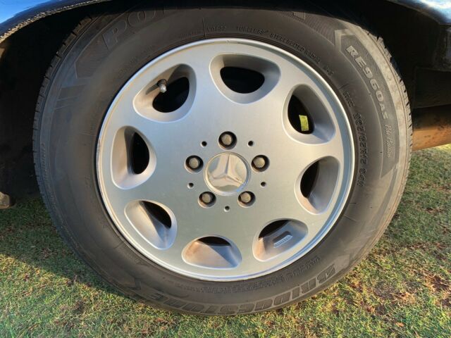 1985 Blue Mercedes-Benz SL-Class Convertible