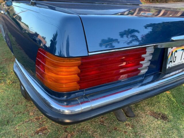 1985 Blue Mercedes-Benz SL-Class Convertible