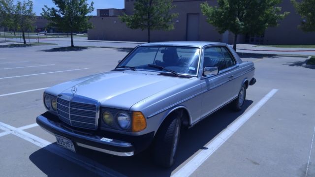 1985 Gray Mercedes-Benz 300-Series Coupe