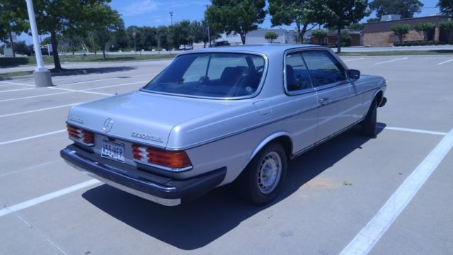 1985 Gray Mercedes-Benz 300-Series Coupe