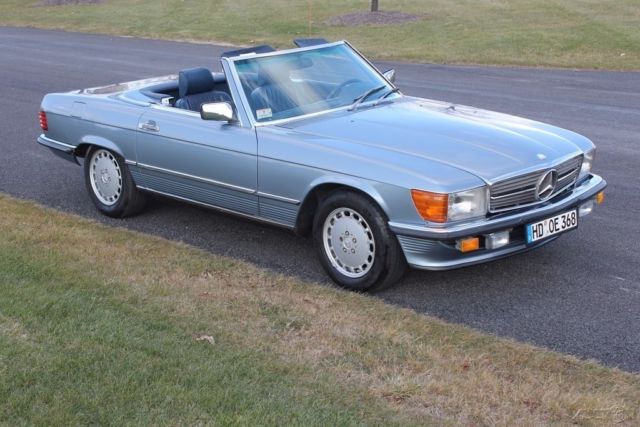 1985 Blue Mercedes-Benz SL-Class Convertible
