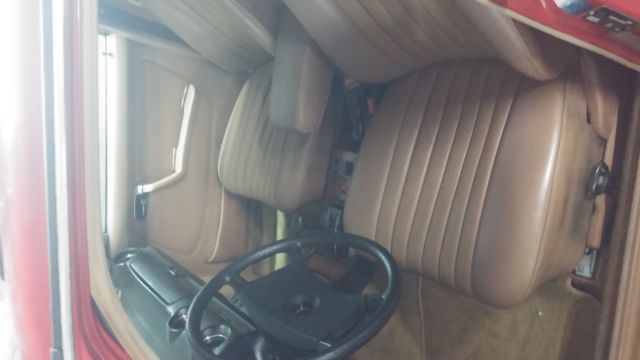 1985 Red Mercedes-Benz 300-Series Wagon