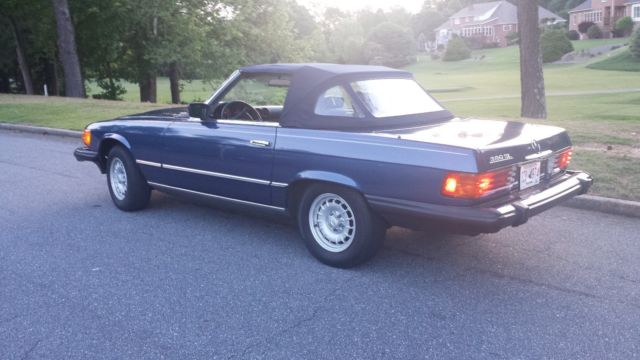 1985 Blue Mercedes-Benz SL-Class Convertible