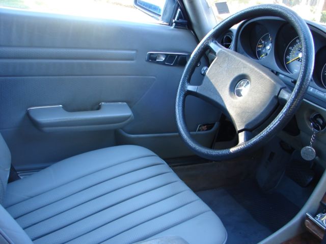 1985 Blue Mercedes-Benz SL-Class Convertible