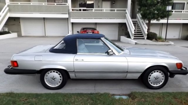1984 Silver Mercedes-Benz SL-Class Convertible