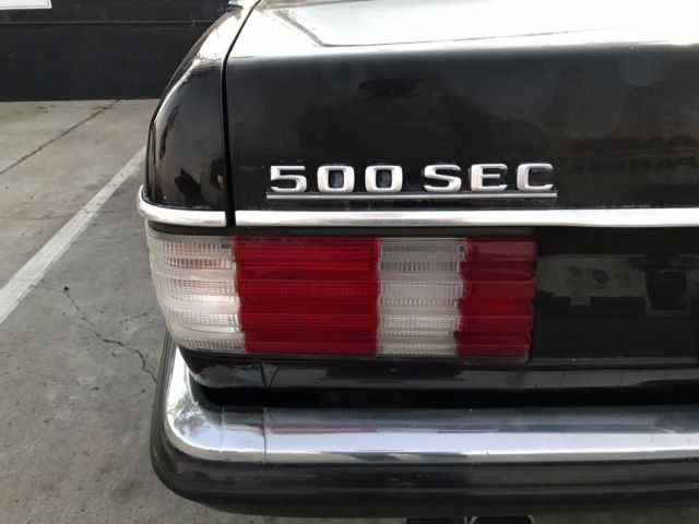 1985 Black Mercedes-Benz 500-Series Coupe