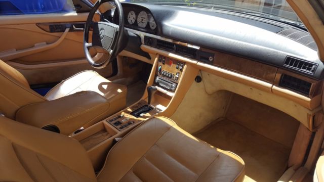 1985 Black Mercedes-Benz 500-Series Coupe