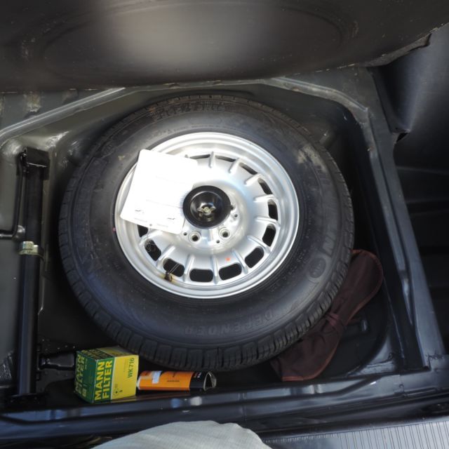 1985 Anthrecite Gray Mercedes-Benz 300-Series Sedan