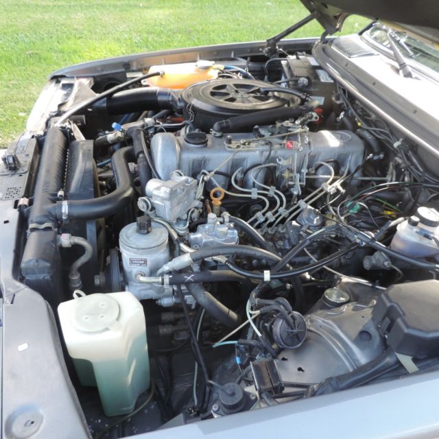 1985 Anthrecite Gray Mercedes-Benz 300-Series Sedan