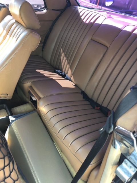 1985 Deep Blue Mercedes-Benz 300-Series Coupe