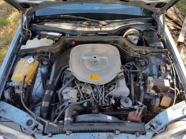 1985 Light Blue silvery Mercedes-Benz 300-Series Sedan