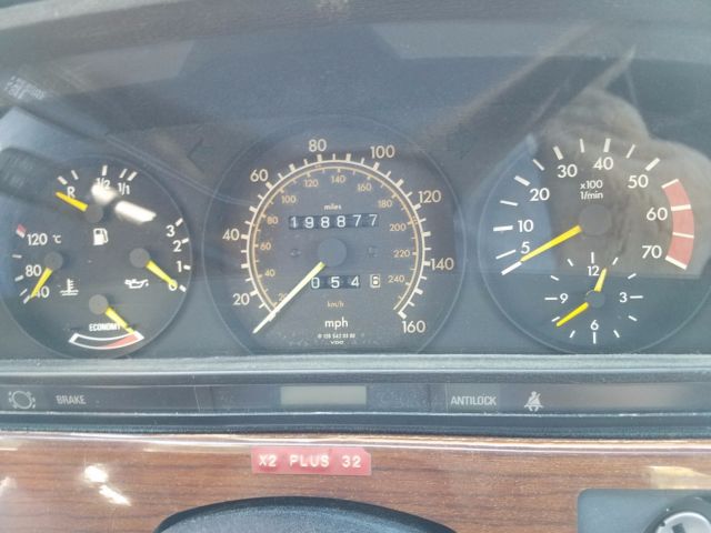 1985 Light Blue silvery Mercedes-Benz 300-Series Sedan