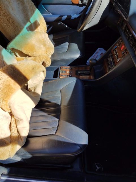 1985 Light Blue silvery Mercedes-Benz 300-Series Sedan